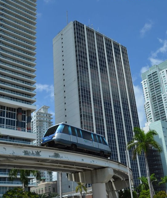 Photo of a People Mover taken by George Farina: GeorgeFarina.Net